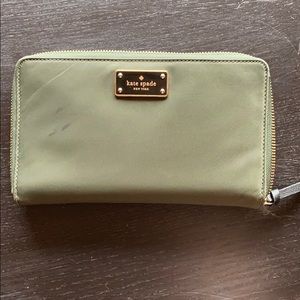 Kate Spade Wilson road nylon wristlet